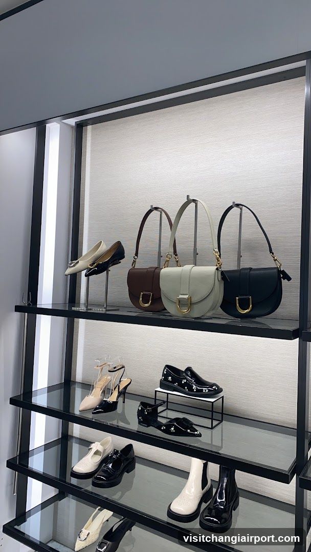 Fashion Display Shelf