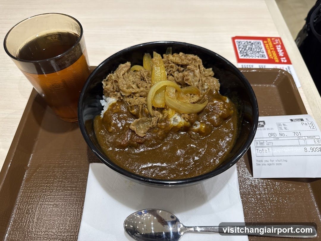 Curry Rice Bowl with Drink