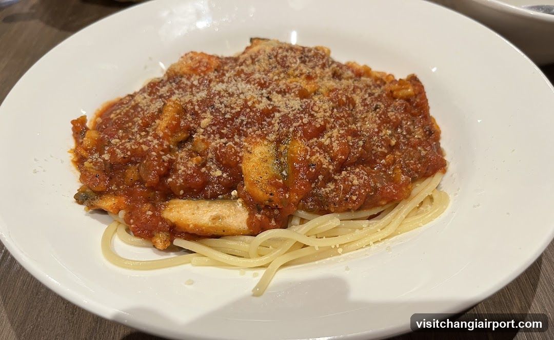Spaghetti with Tomato Sauce and Cheese