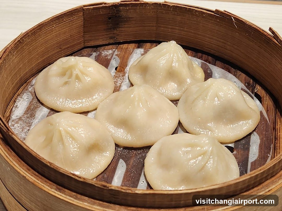 Steamed Dumplings in Bamboo Basket
