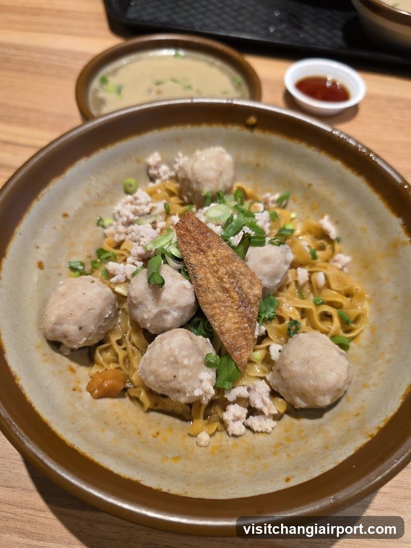 Mee Goreng with Meatballs and Fried Cracker
