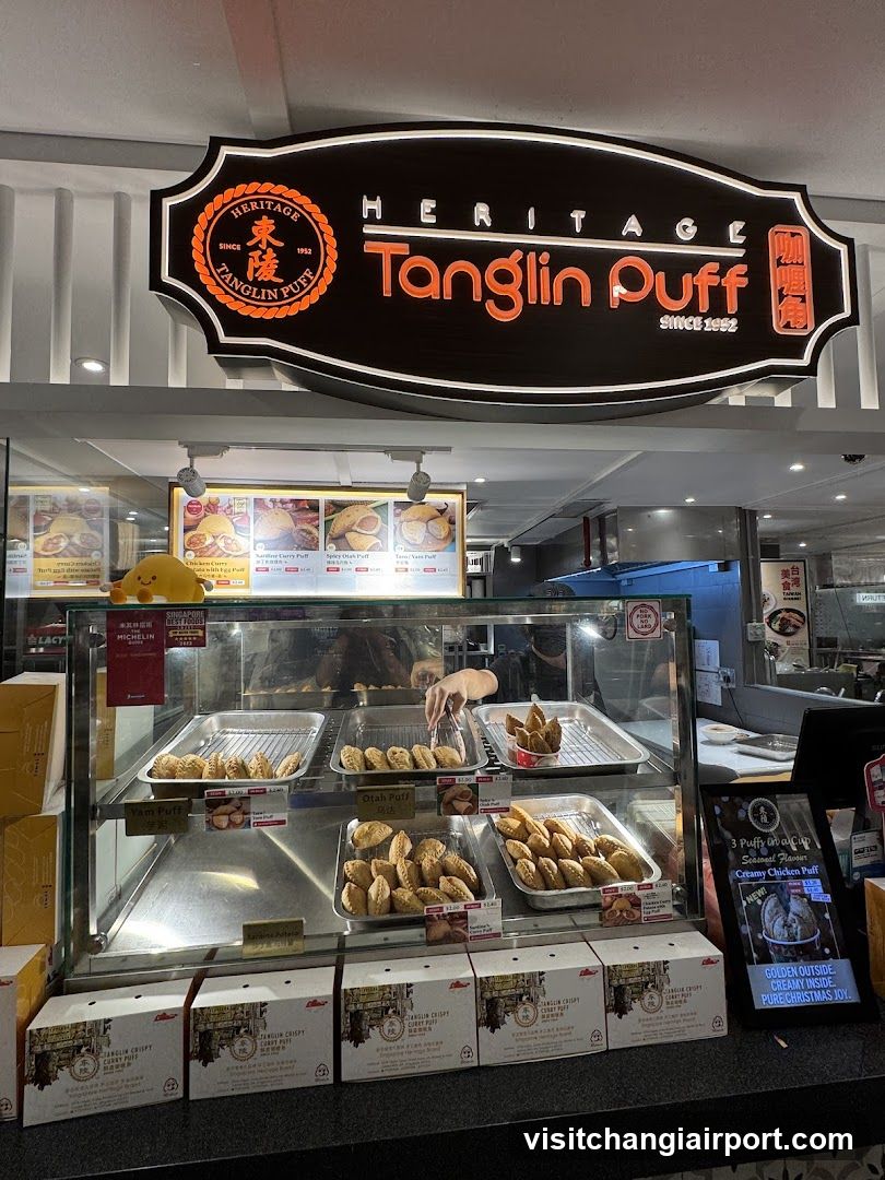 Heritage Tanglin Puff Display