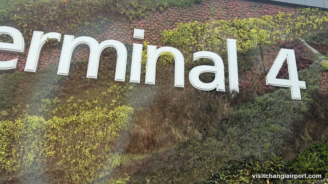 Terminal 4 Signage