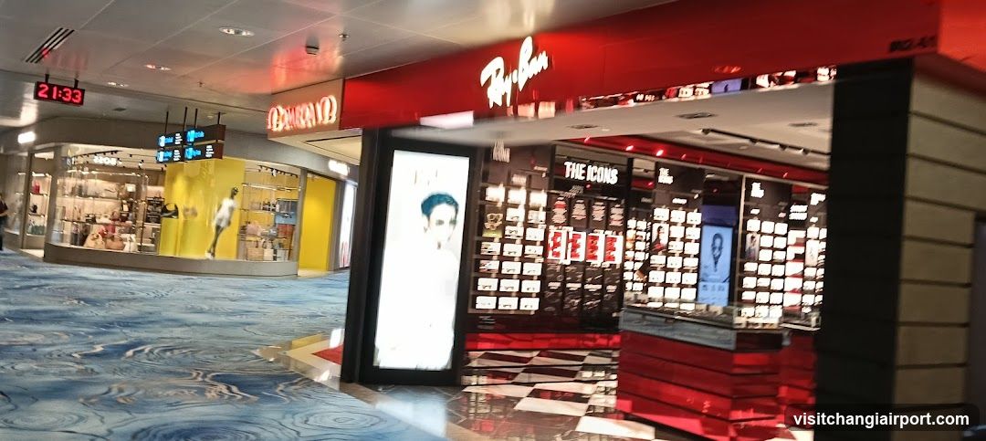Ray-Ban Store Interior