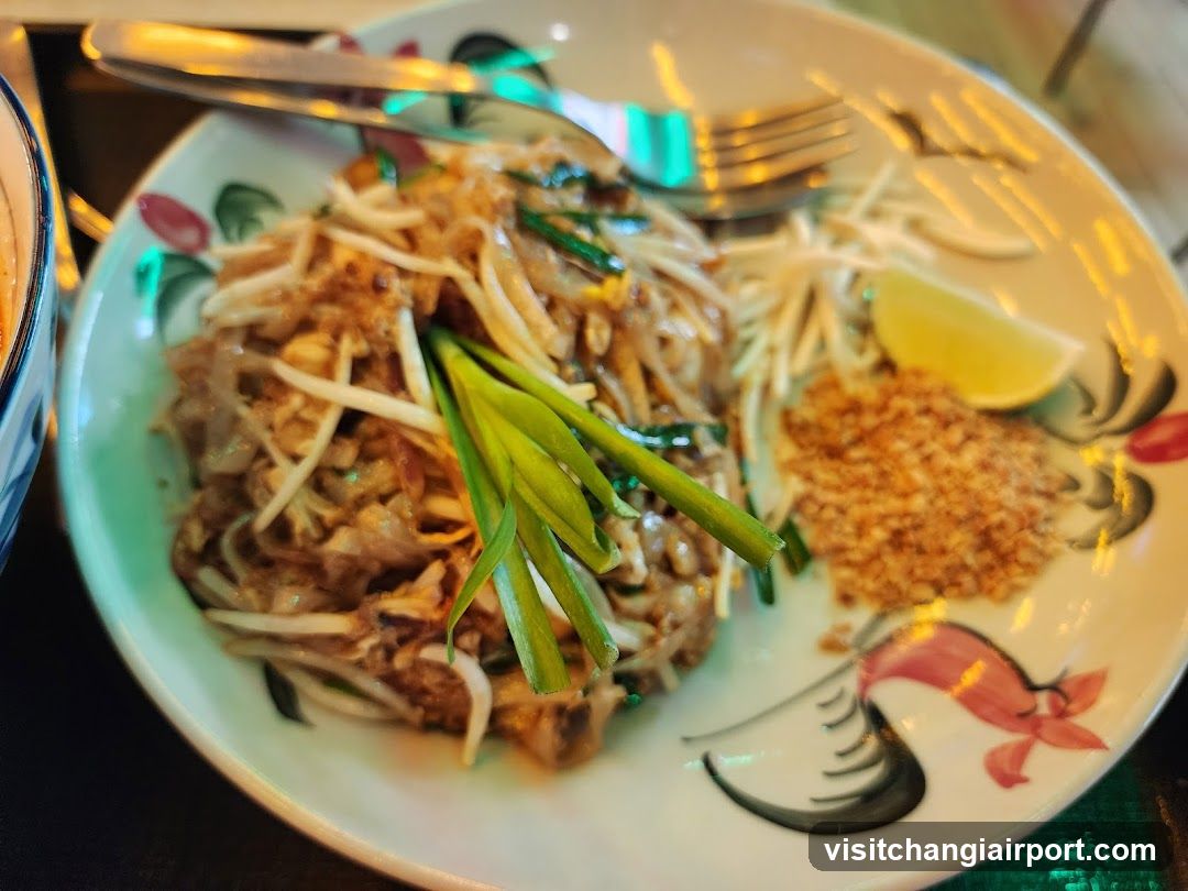 Pad Thai with Garnishes