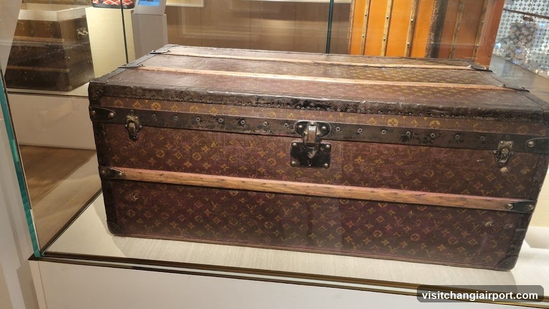 Vintage Louis Vuitton Trunk Display
