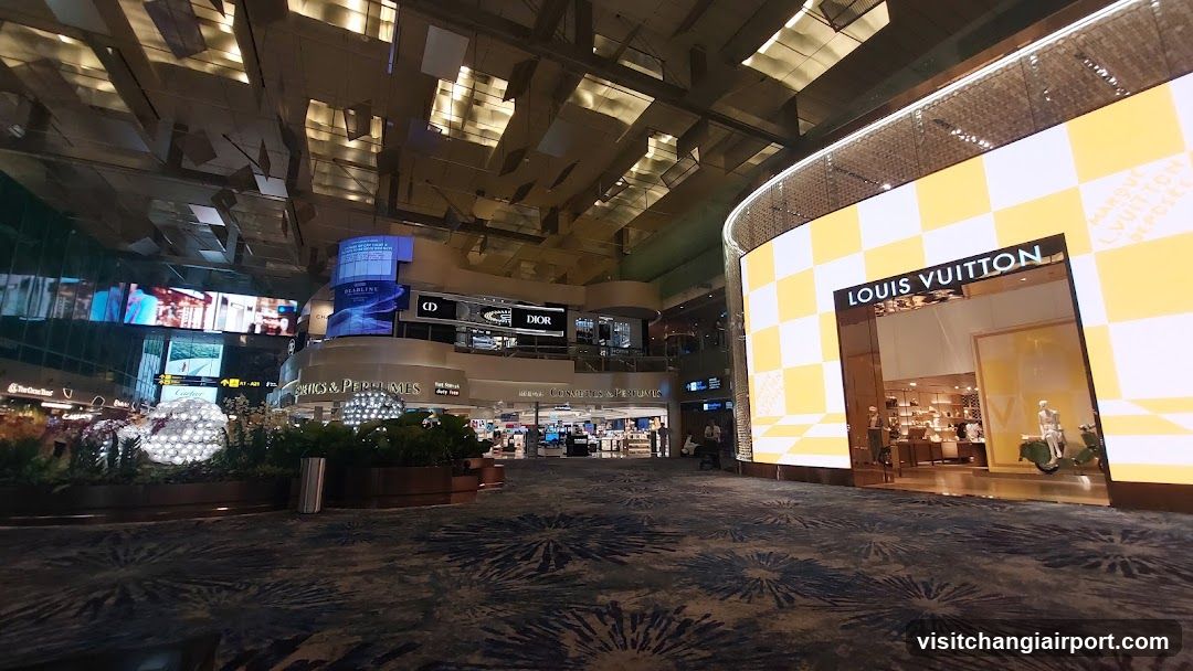 Louis Vuitton Singapore Changi Airport T3