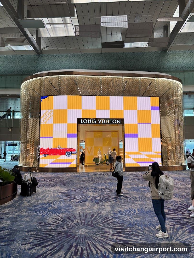 Louis Vuitton Storefront