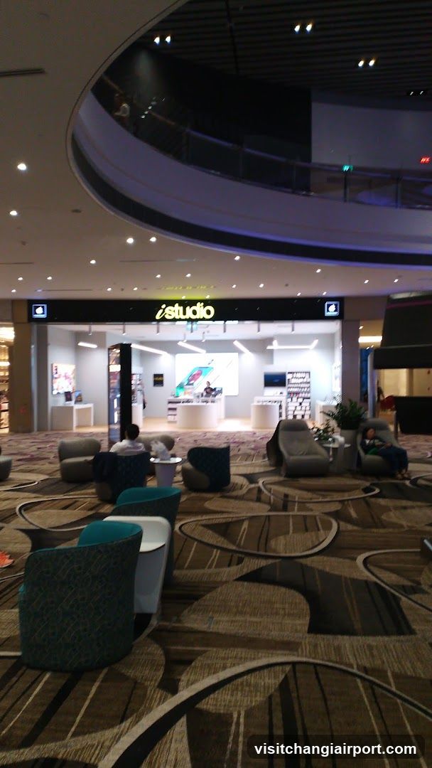 Shopping Mall Interior with iStudio Storefront