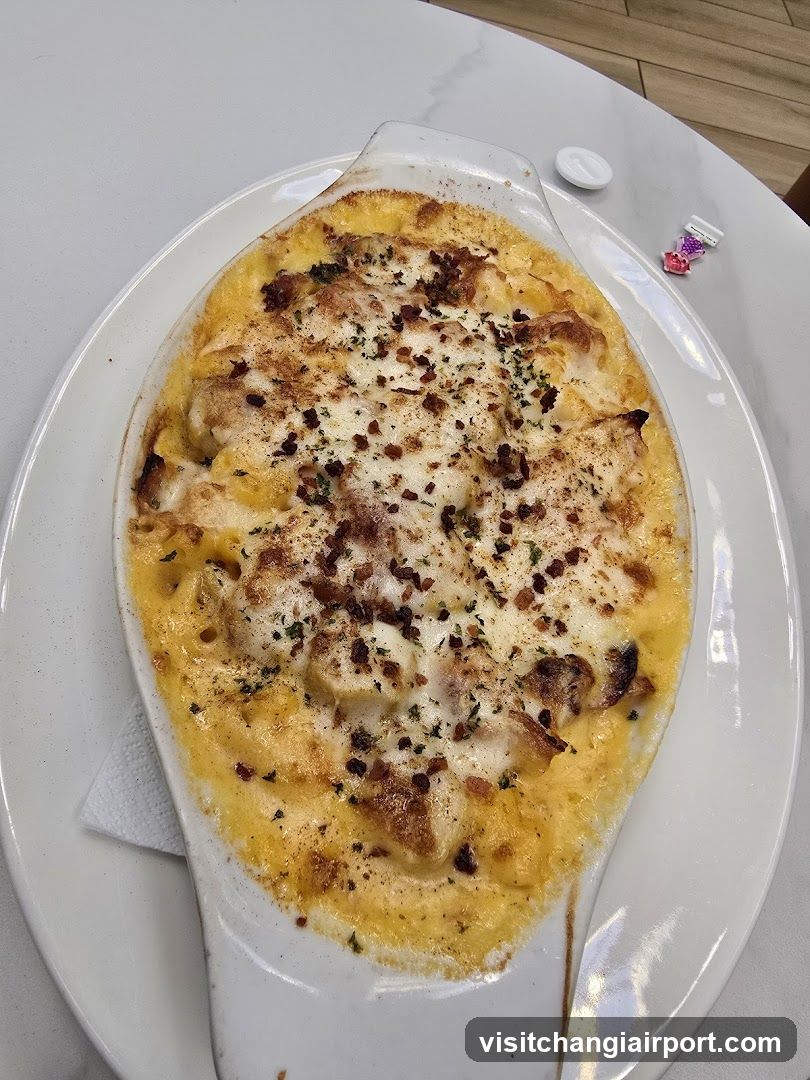 Baked Macaroni and Cheese Dish