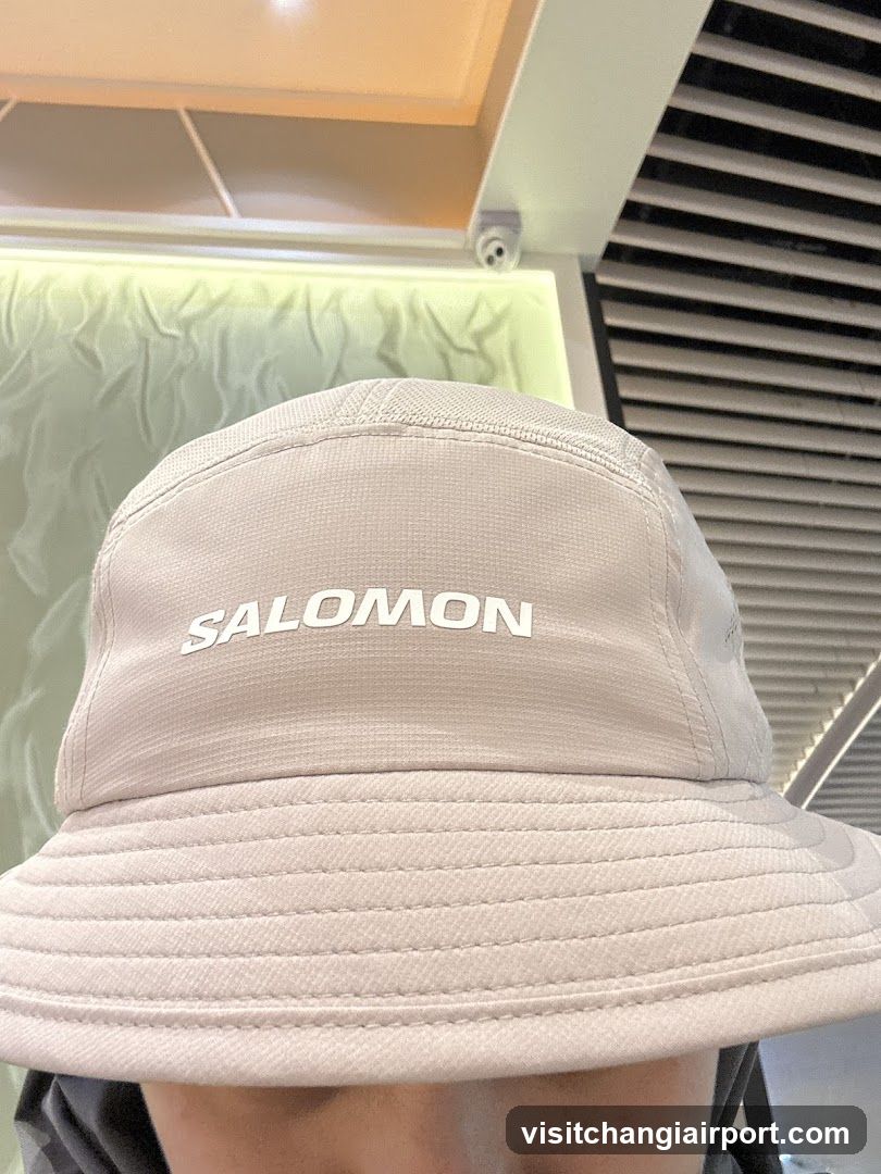 Salomon Hat Close-Up