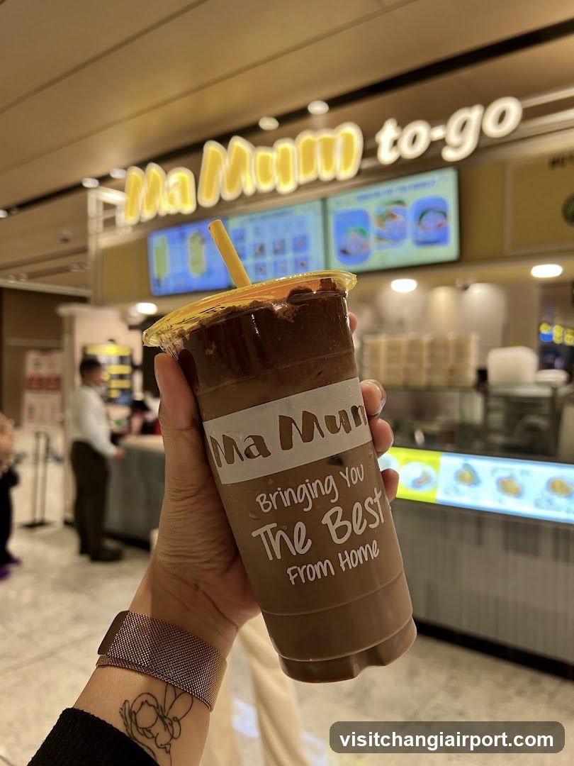 Ma Mum to-go drink in airport or mall