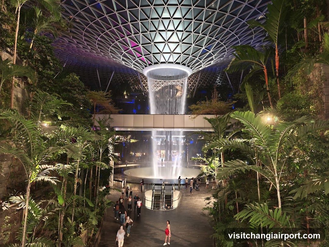 The Jewel Changi Airport - Rain Vortex