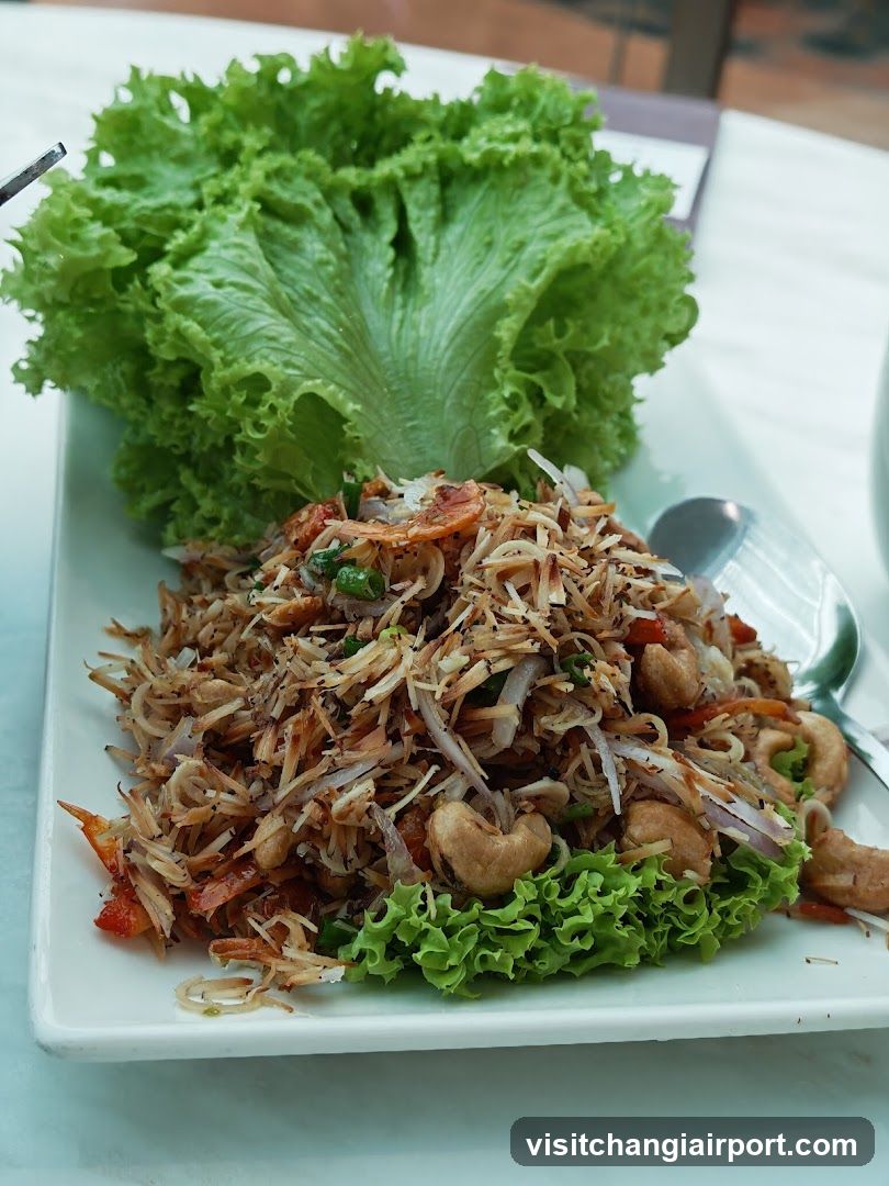 Thai Salad with Cashews and Lettuce