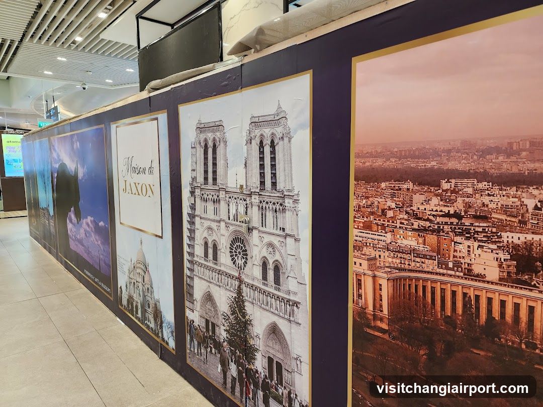 Maison de Jaxon Exhibition Wall
