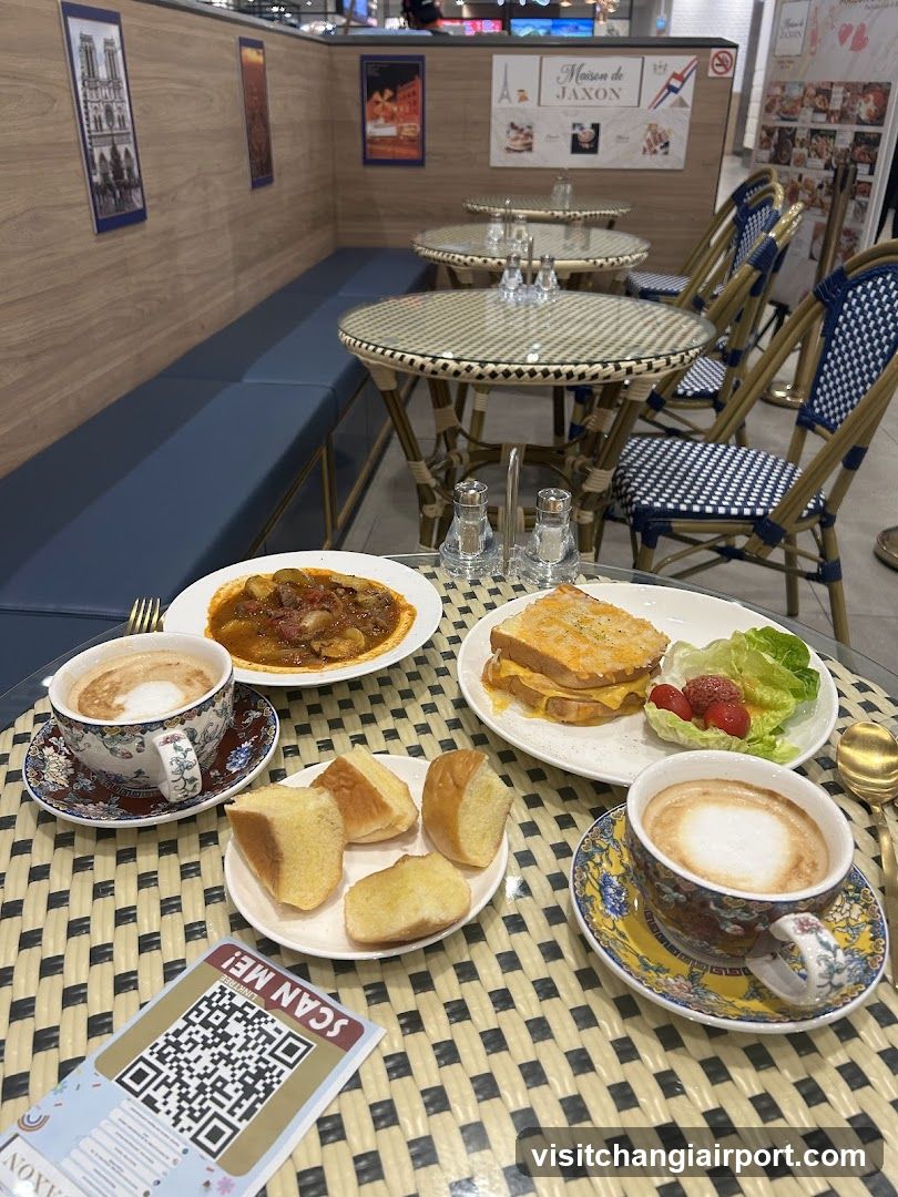 Maison de Jaxon Cafe Interior
