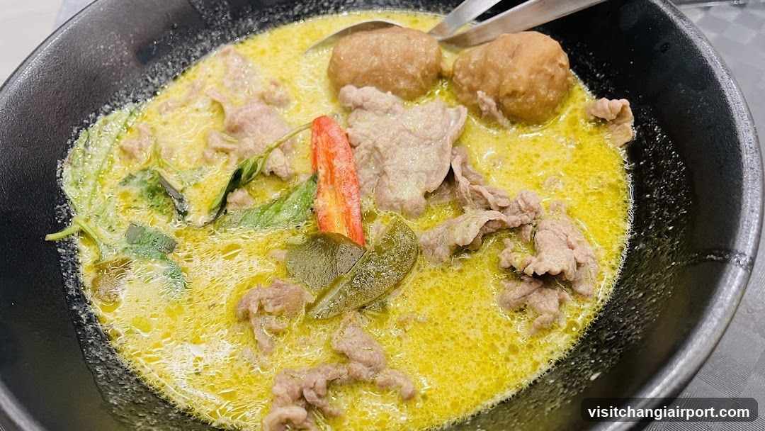 Yellow Curry with Meatballs and Beef