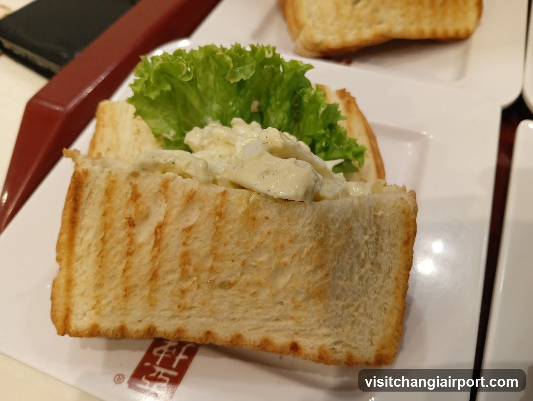 Grilled Sandwich with Lettuce and Cream Cheese