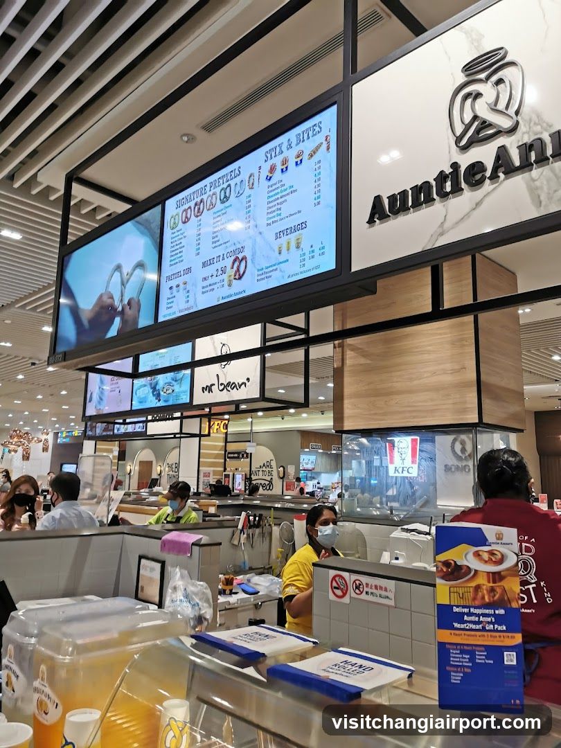 Auntie Anne's Food Court Interior