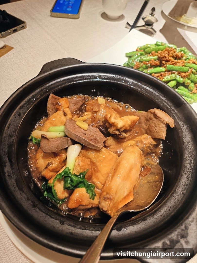 Sizzling Claypot Dish with Side of Stir-fried Green Beans
