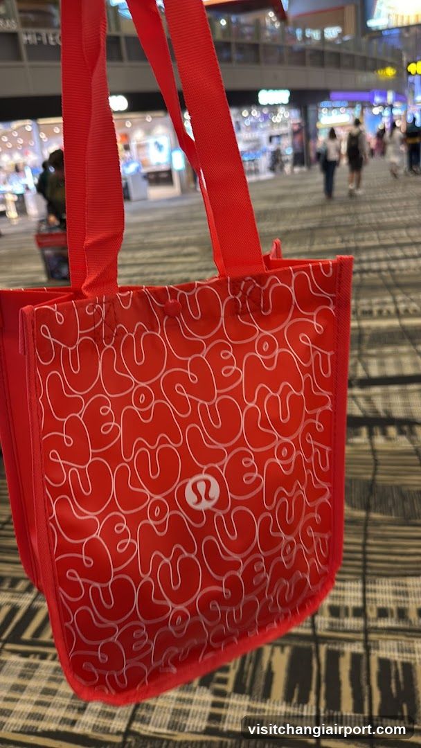 lululemon, Changi Airport T3