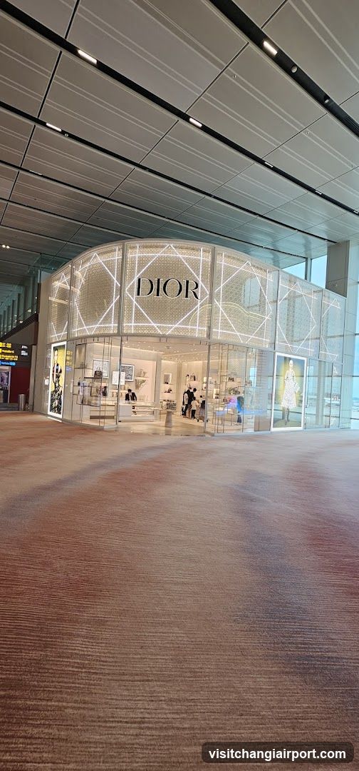 Dior Storefront
