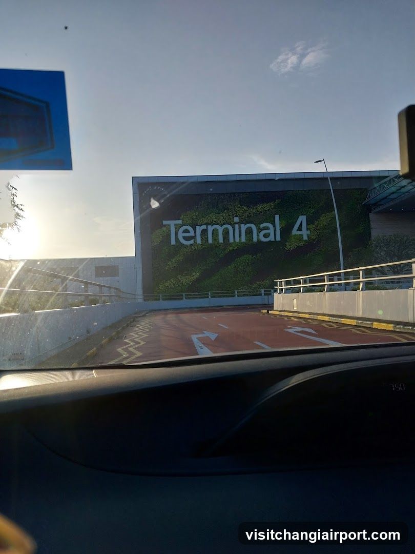 Approach to Terminal 4