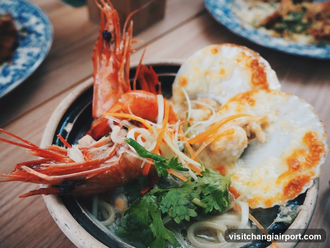 Seafood Noodle Bowl with Shrimp and Scallop