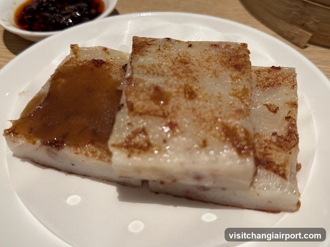 Steamed Rice Cake with Sauce