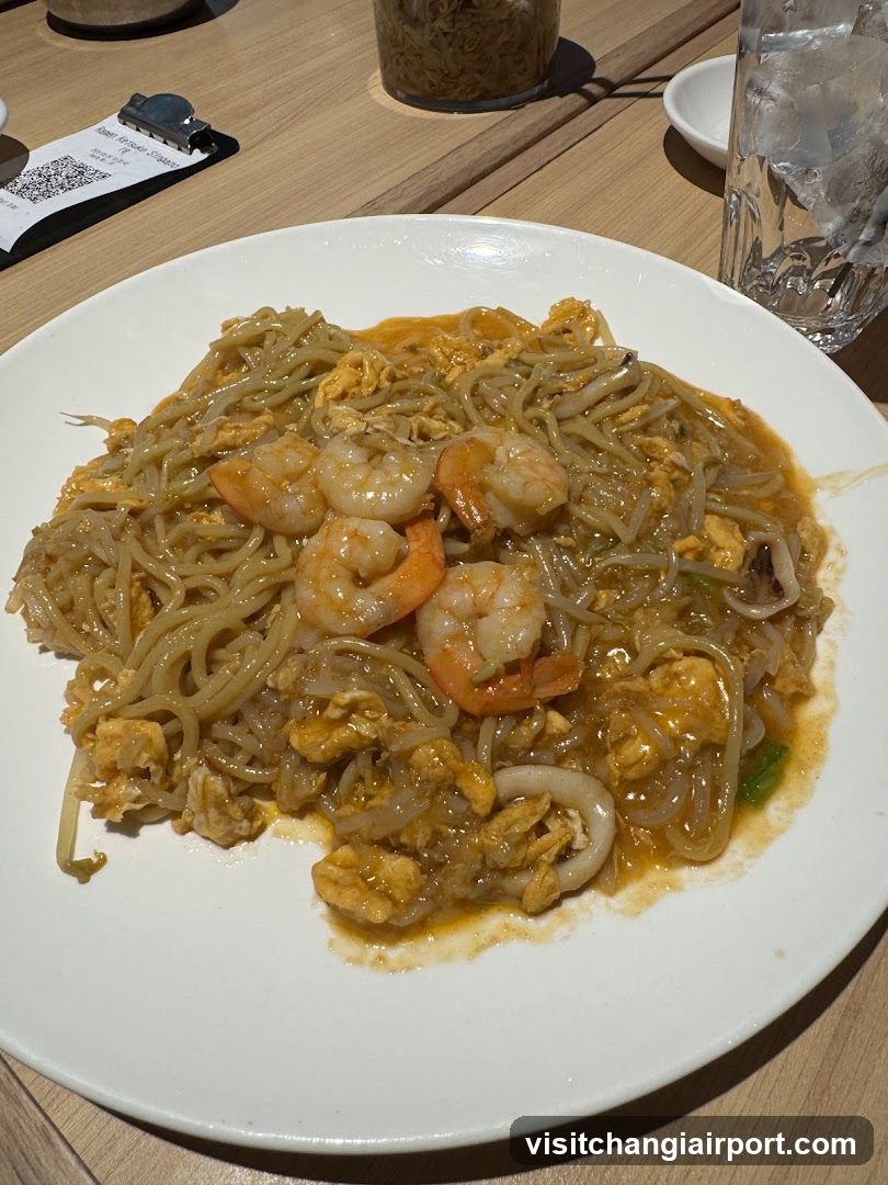 Shrimp Fried Noodles with Egg