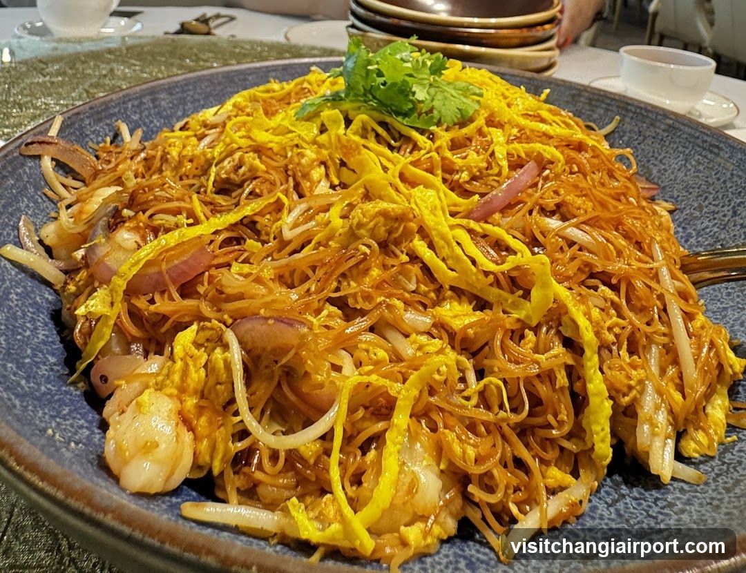 Noodles with Shrimp and Egg