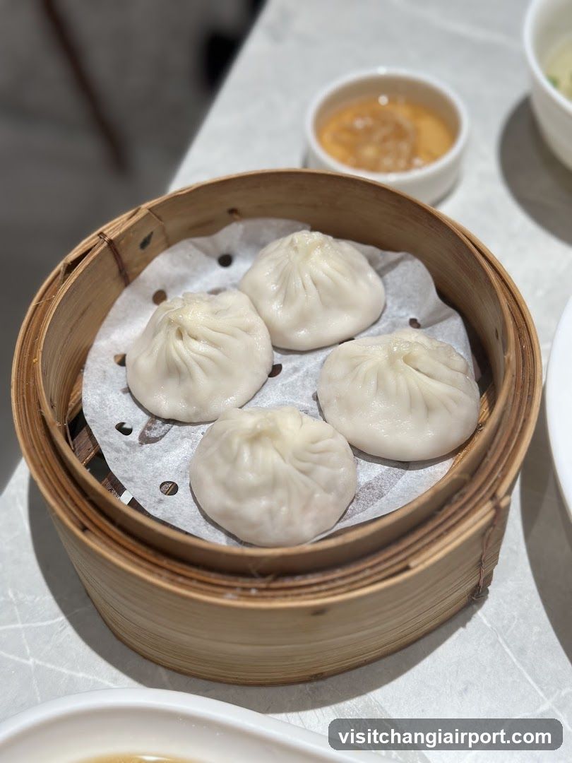 Steamed Dumplings in Bamboo Steamer