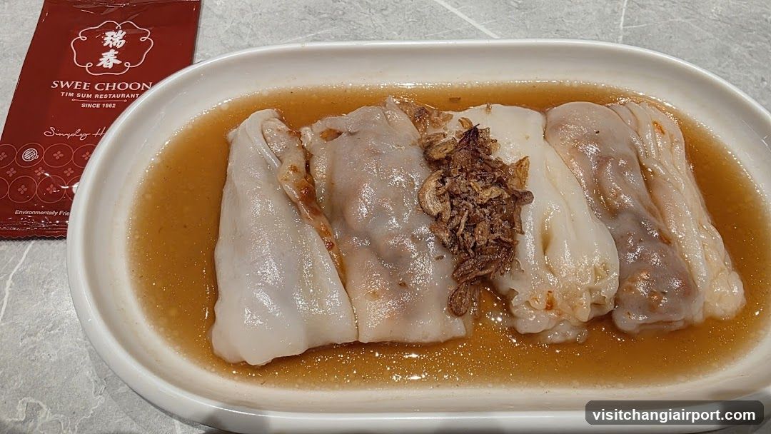 Steamed Rice Rolls with Sauce