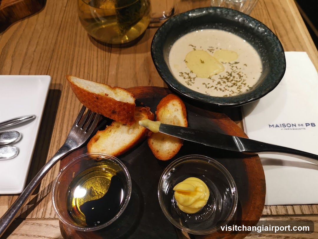 Maison de PB Soup and Bread Set