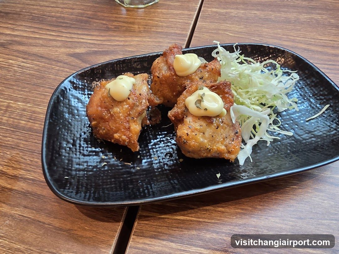 Fried Chicken with Mayonnaise and Cabbage