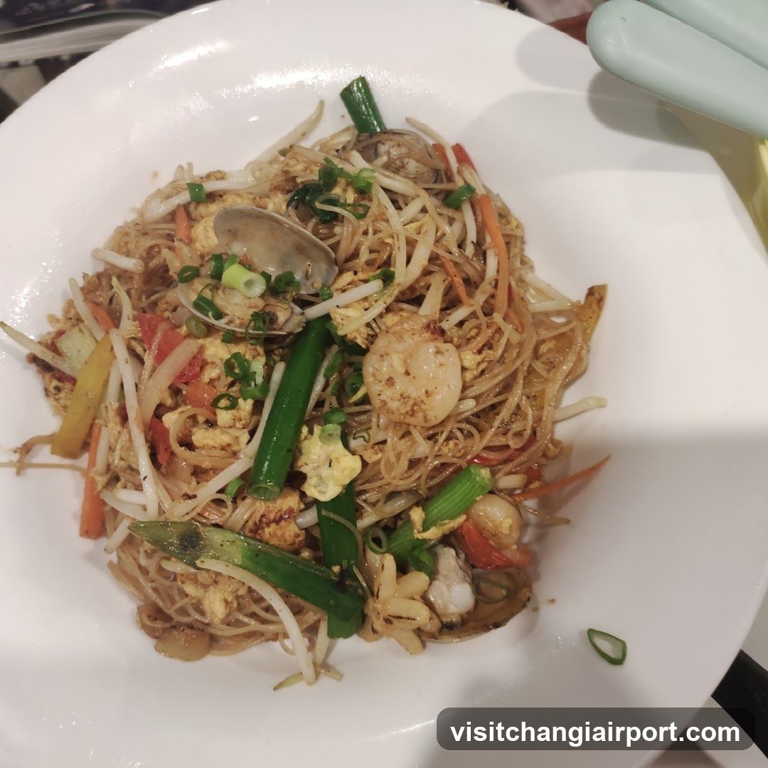 Stir-fried Noodles with Seafood and Vegetables