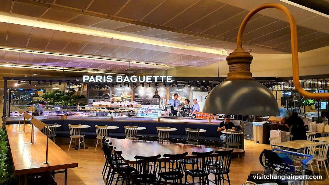 Paris Baguette Interior